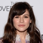 یائل استون Yael Stone